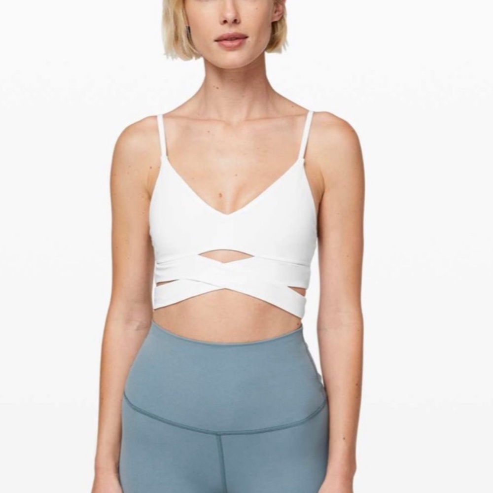 Lululemon still now Sports Bra white
